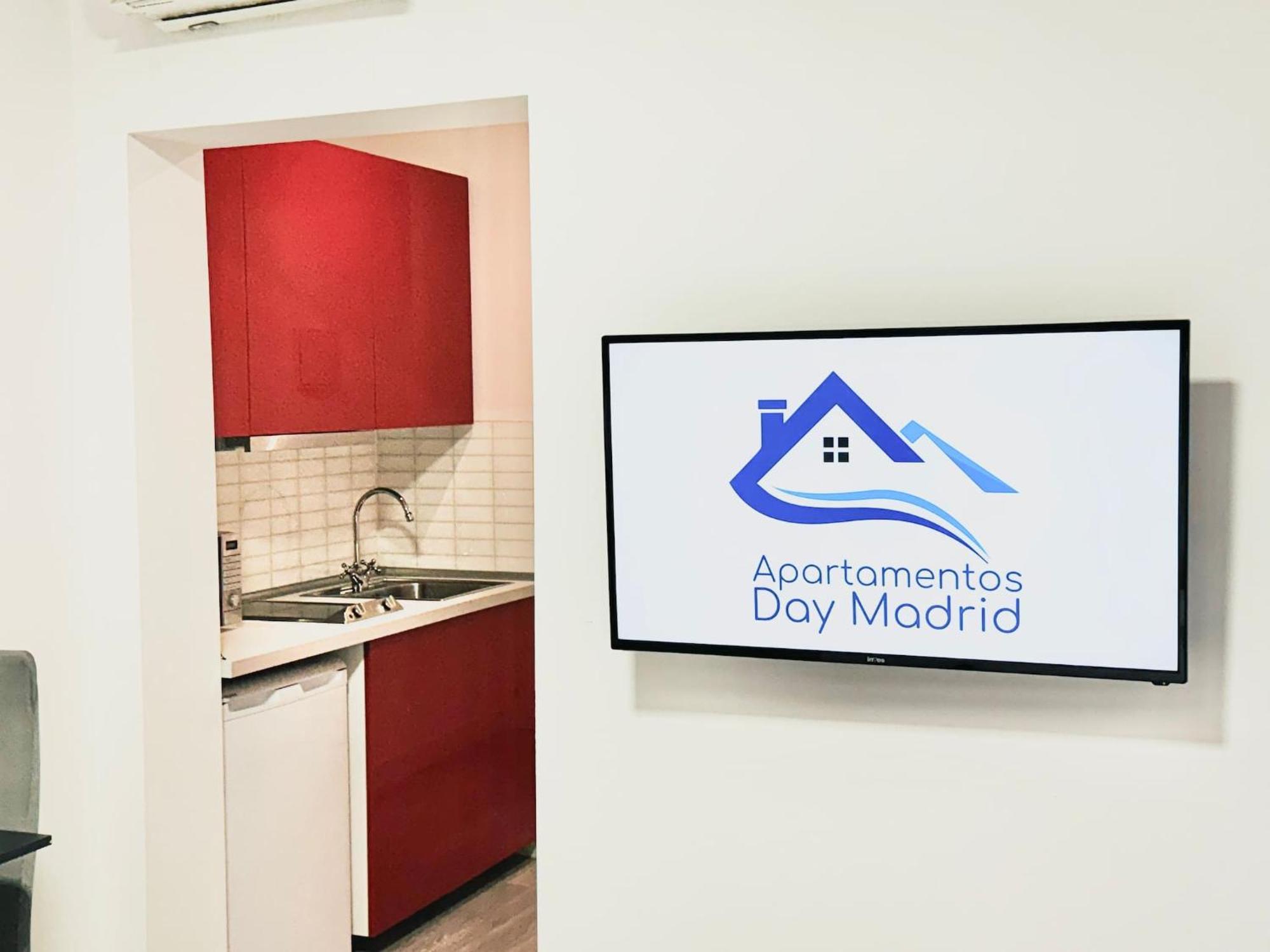 Apartamentos Day Madrid HORNO Centro Gran Via Sol Malasaña Exterior foto